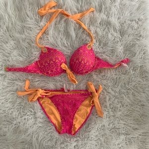 Victoria’s Secret bikini